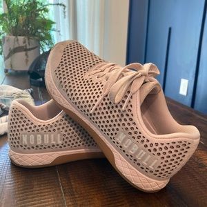 No bull 7.5 pink suede shoes